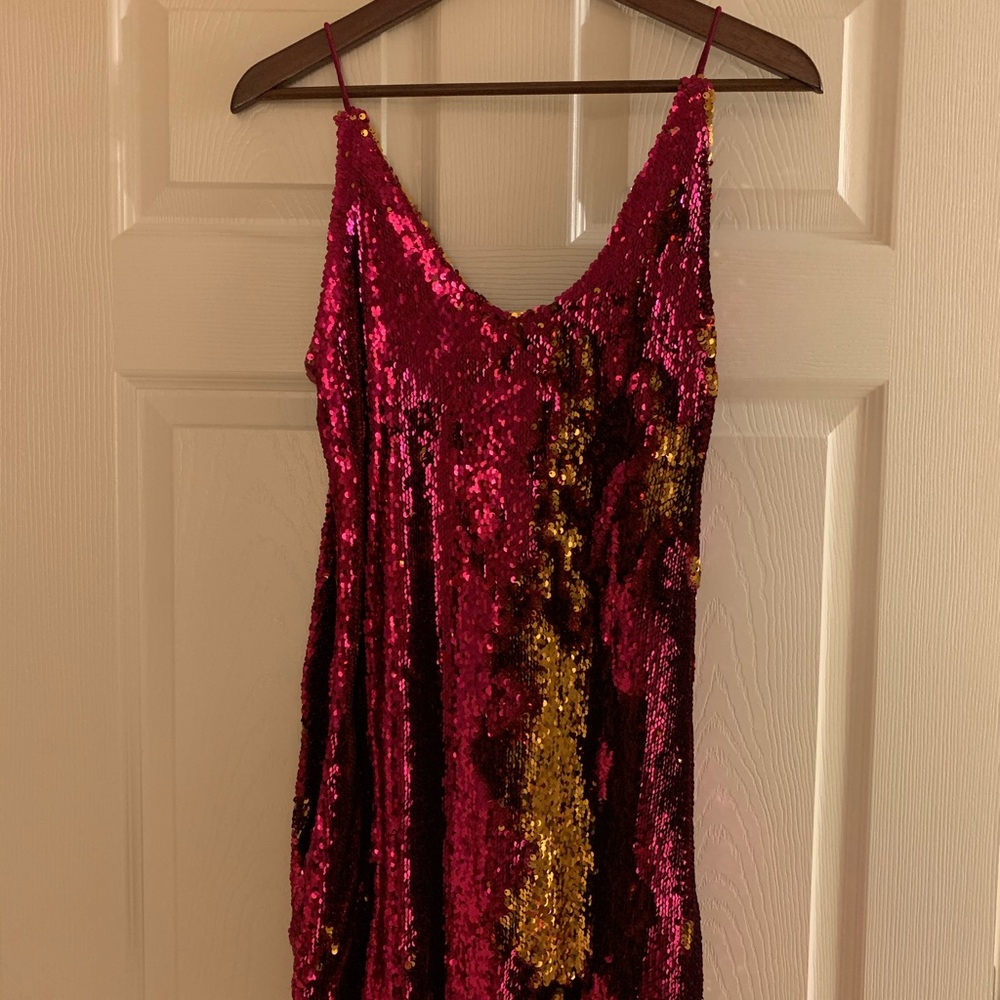 Virtually New Free People Pink & Gold Sequin Tank